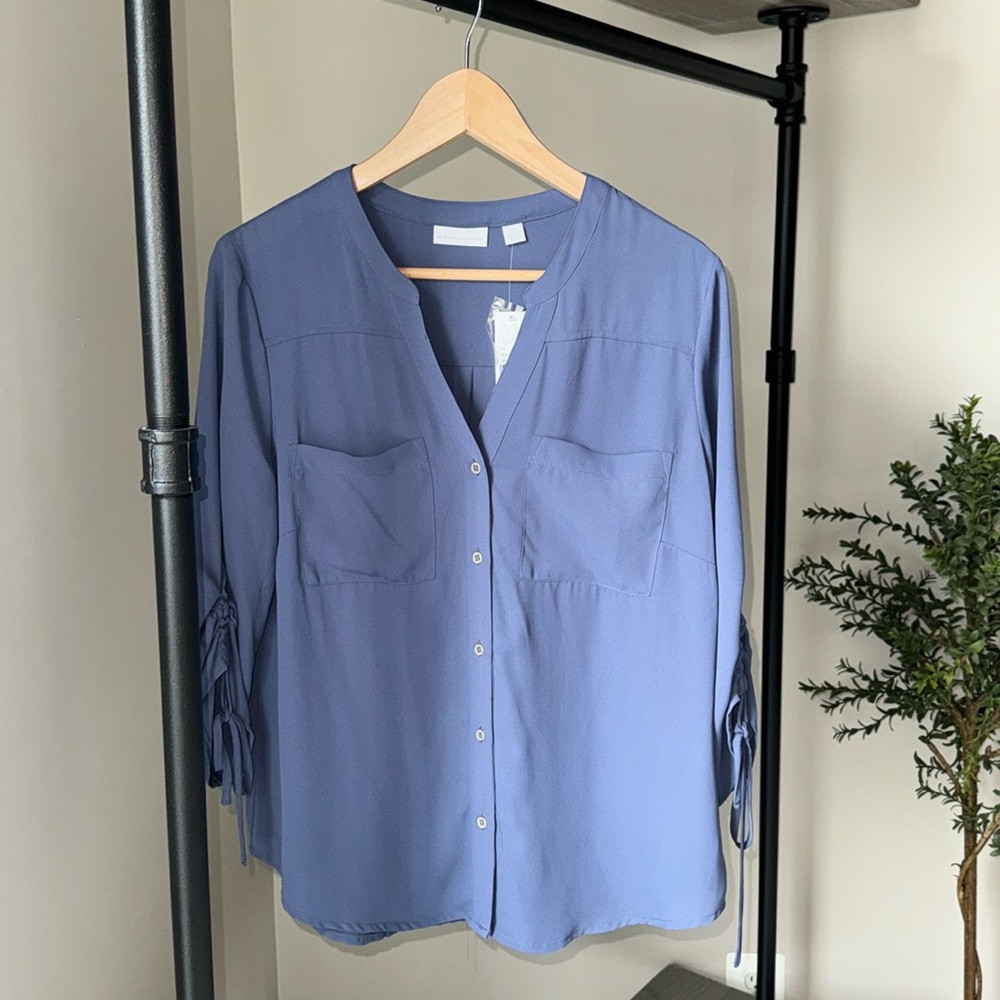 NWT NY&Co button down blouse w/ tie detail sleeves